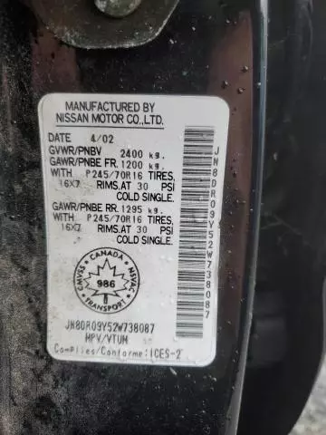 2002 Nissan Pathfinder LE