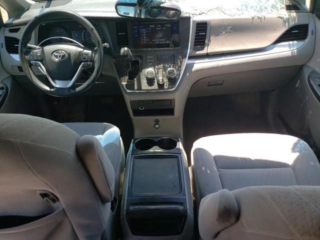 2015 Toyota Sienna LE