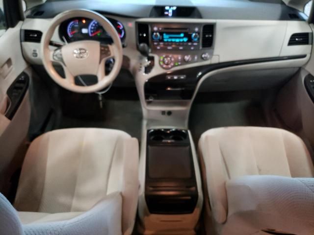 2012 Toyota Sienna LE