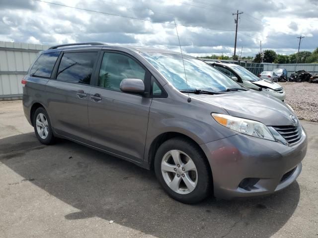 2011 Toyota Sienna LE