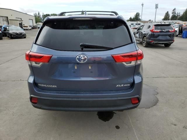 2019 Toyota Highlander SE