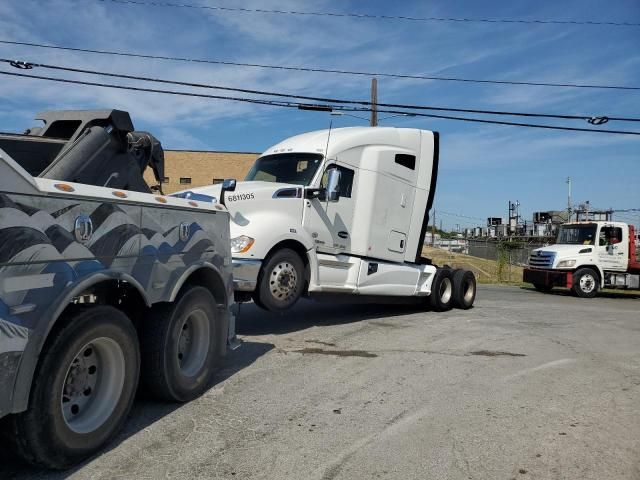 2021 Kenworth Construction T680