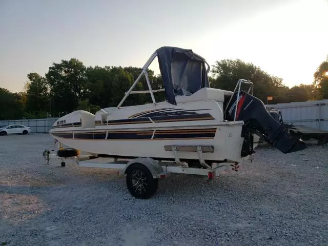 2004 Princecraft Boat