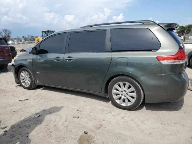 2012 Toyota Sienna XLE