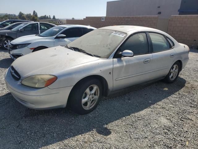 2002 Ford Taurus SE