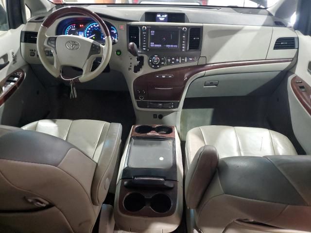 2012 Toyota Sienna XLE