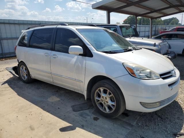 2005 Toyota Sienna XLE