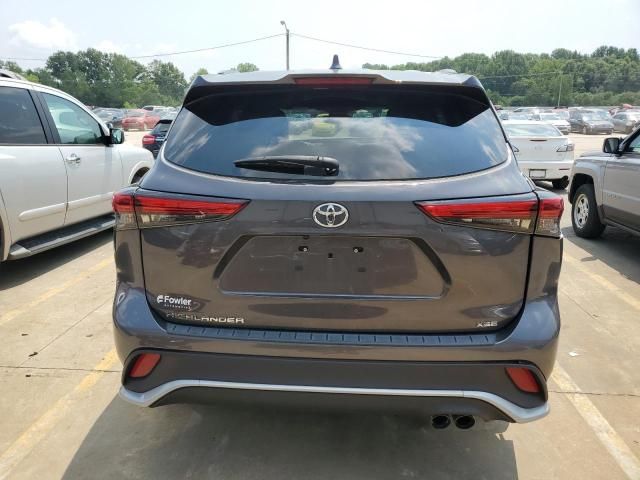 2022 Toyota Highlander XSE