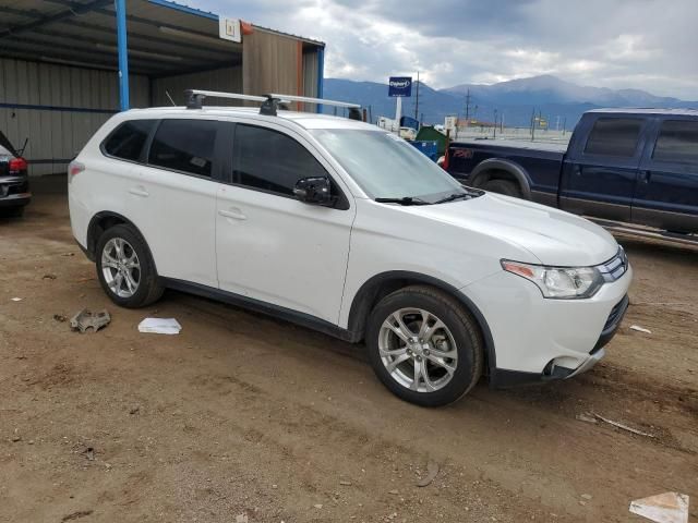 2015 Mitsubishi Outlander SE