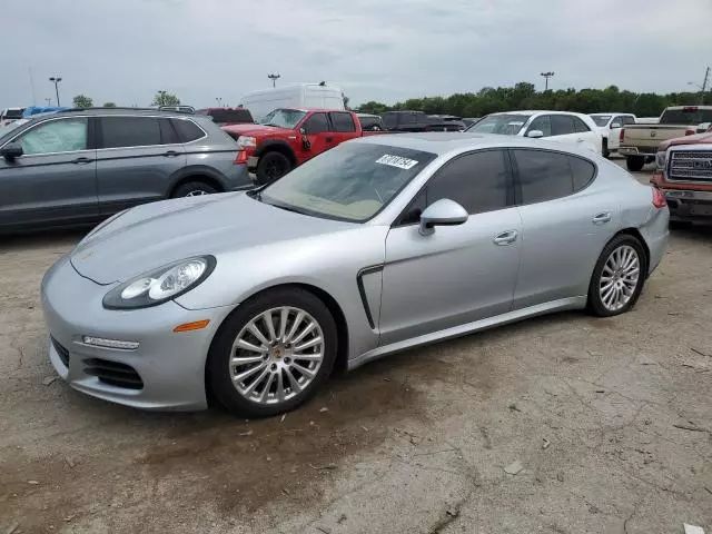 2014 Porsche Panamera 2