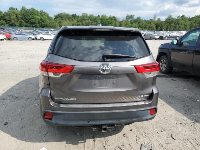 2017 Toyota Highlander SE