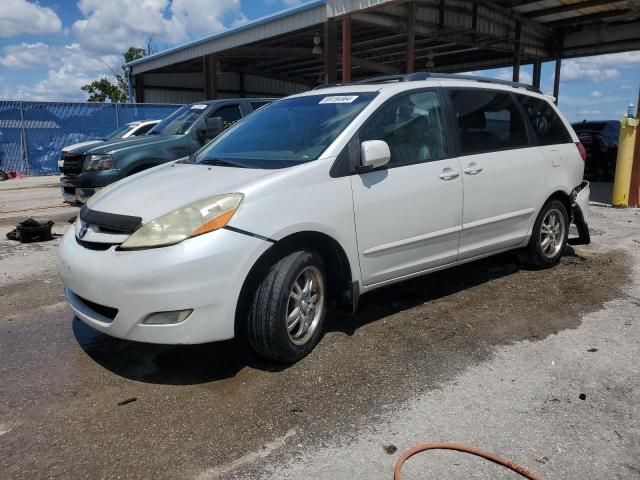 2006 Toyota Sienna XLE