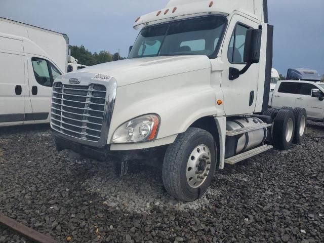 2014 Freightliner Cascadia 125