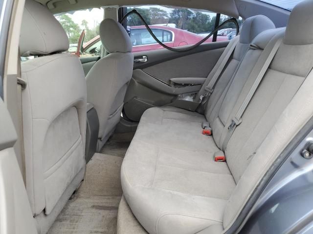 2010 Nissan Altima Base