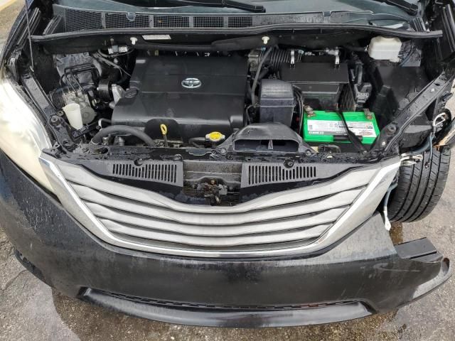 2014 Toyota Sienna XLE