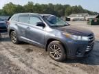 2017 Toyota Highlander SE