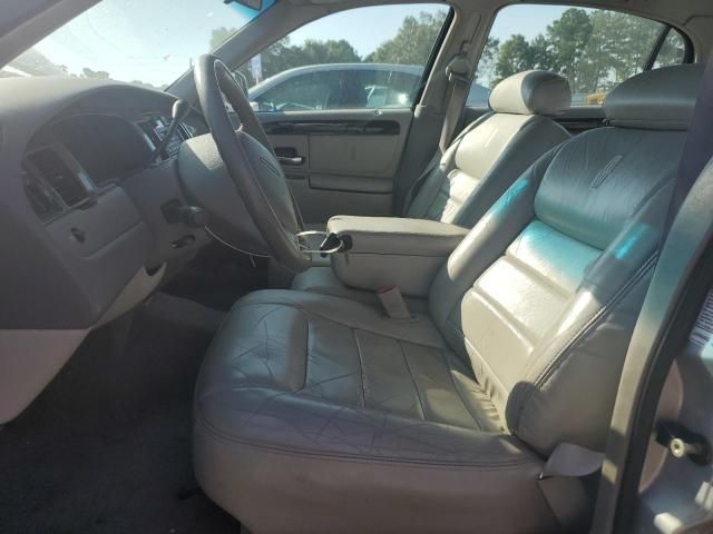 2000 Lincoln Town Car Executive