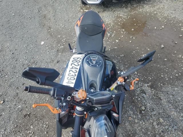 2015 KTM 1290 Super Duke R