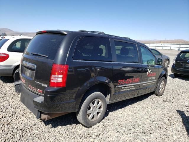 2010 Chrysler Town & Country Touring