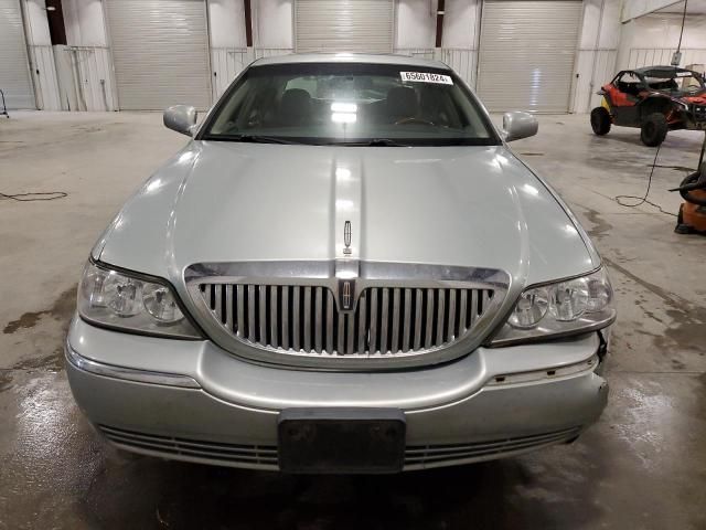 2007 Lincoln Town Car Signature Limited