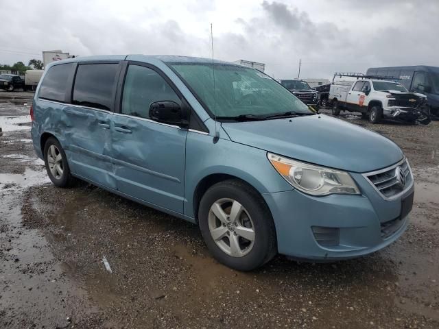 2010 Volkswagen Routan SEL