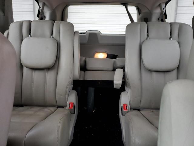 2013 Chrysler Town & Country Touring