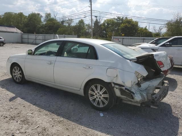 2005 Toyota Avalon XL