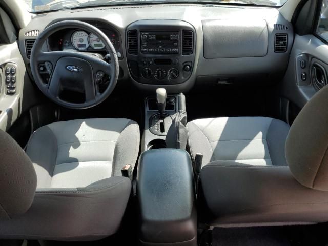 2005 Ford Escape XLS