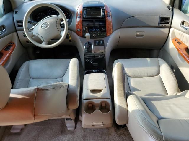 2008 Toyota Sienna XLE