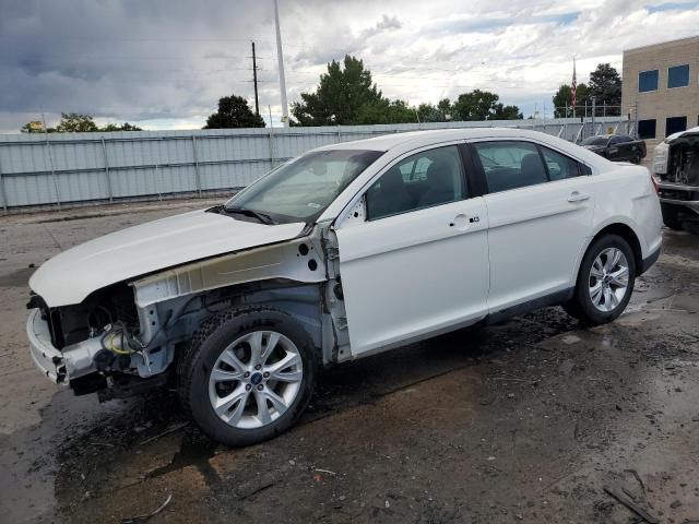 2010 Ford Taurus SEL