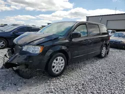 Salvage cars for sale at Wayland, MI auction: 2013 Dodge Grand Caravan SE