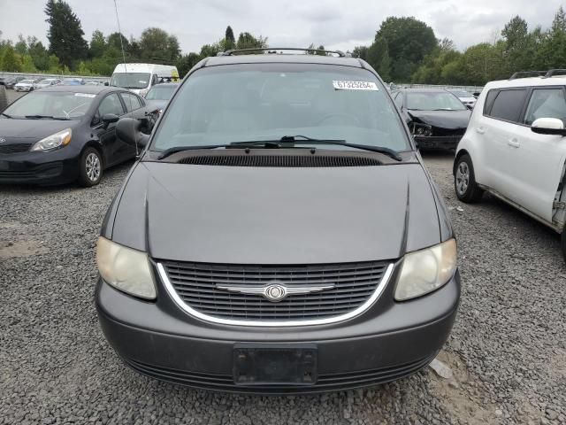 2004 Chrysler Town & Country Touring