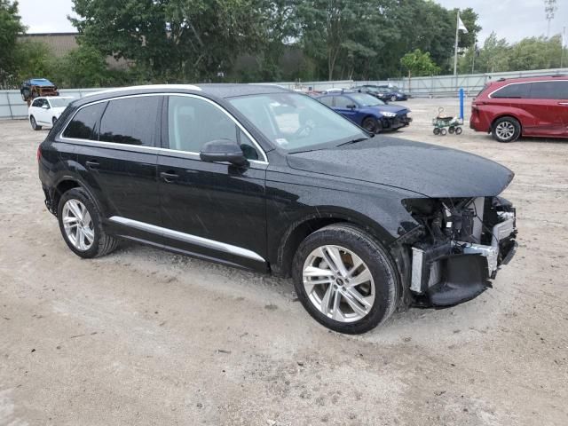 2023 Audi Q7 Premium Plus