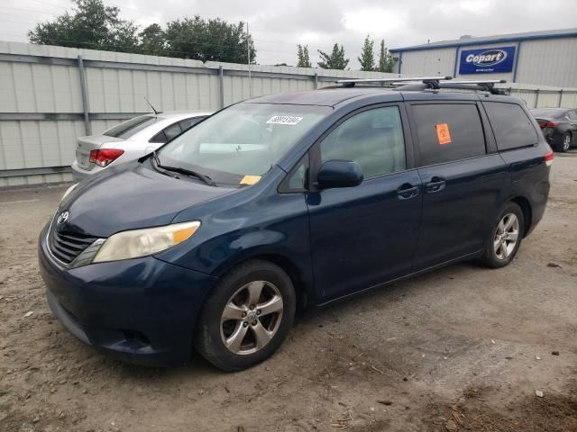 2011 Toyota Sienna LE