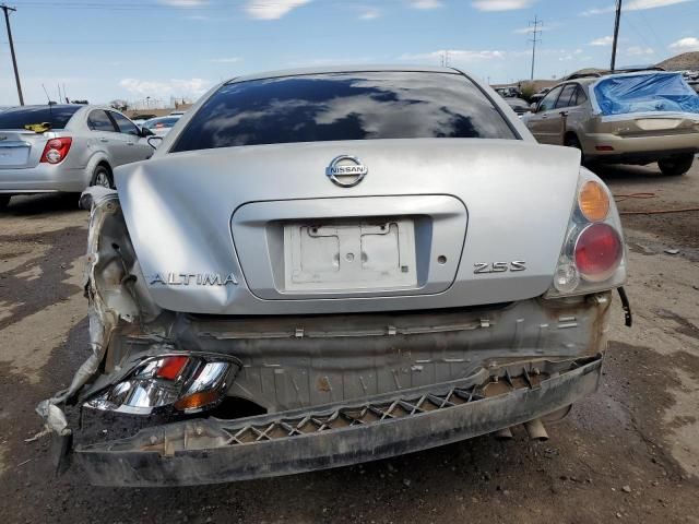 2004 Nissan Altima Base