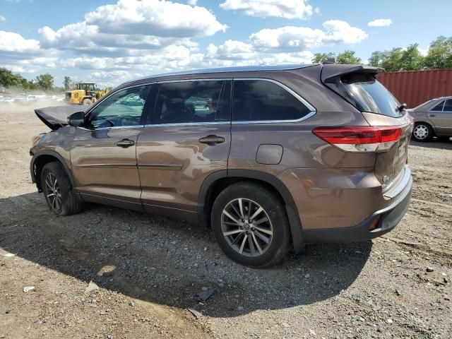 2018 Toyota Highlander SE