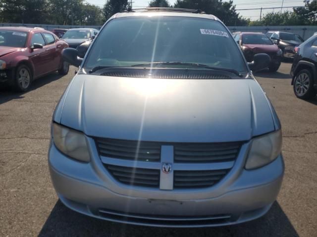 2005 Dodge Grand Caravan SE