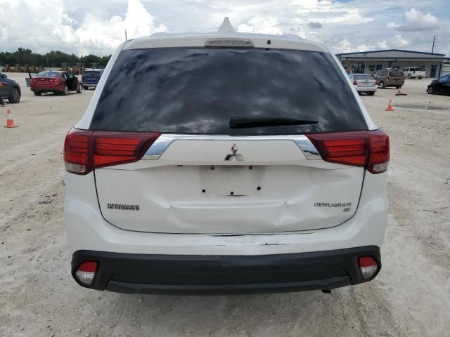 2016 Mitsubishi Outlander SE