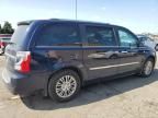 2014 Chrysler Town & Country Touring L