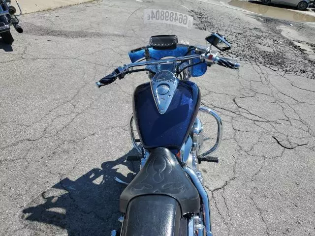 2004 Honda VTX1300 C