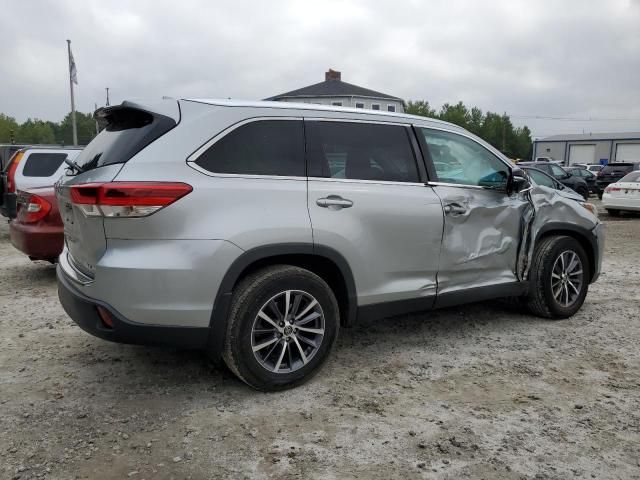 2019 Toyota Highlander SE