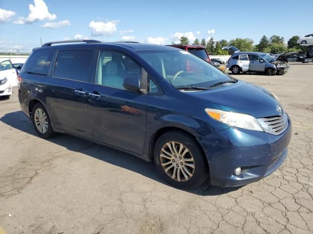 2011 Toyota Sienna XLE