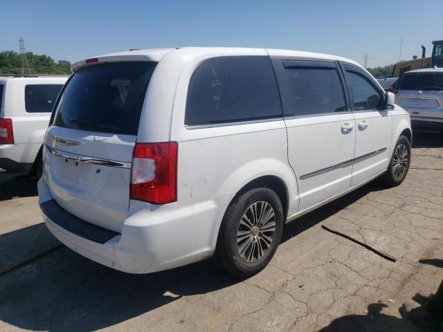 2014 Chrysler Town & Country S