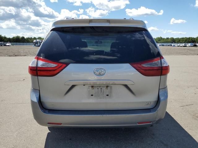 2015 Toyota Sienna LE