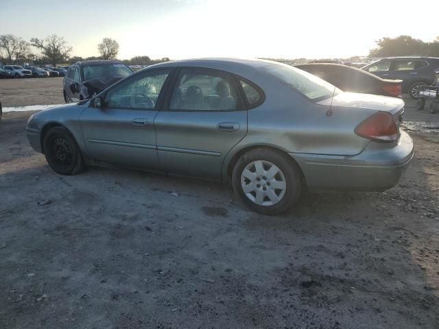 2005 Ford Taurus SE