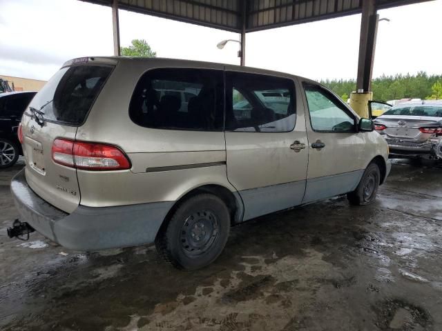 2001 Toyota Sienna CE