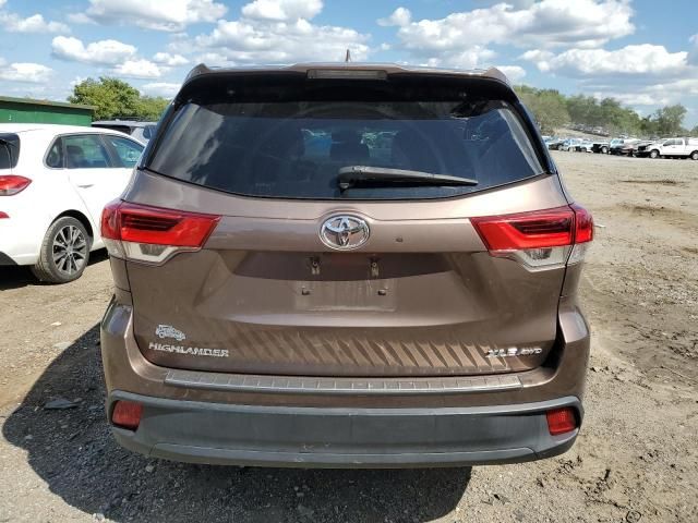 2018 Toyota Highlander SE