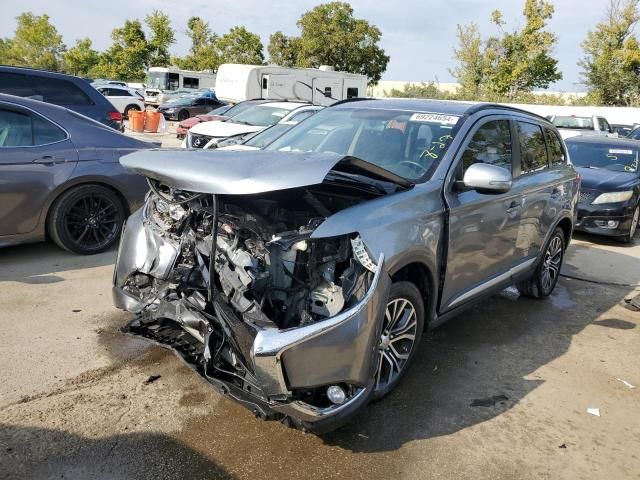 2016 Mitsubishi Outlander SE