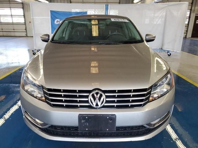 2014 Volkswagen Passat SE