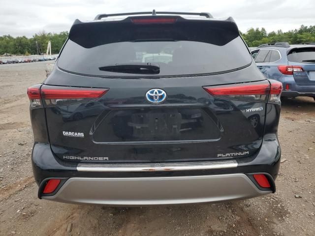 2022 Toyota Highlander Hybrid Platinum